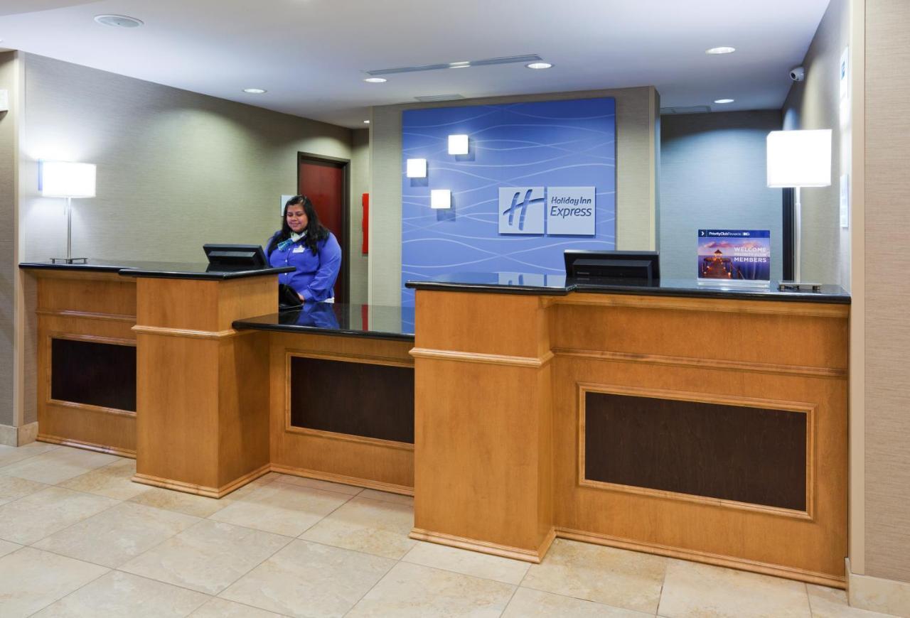 Holiday Inn Express And Suites Rochester West-Medical Center, An Ihg Hotel Exteriör bild