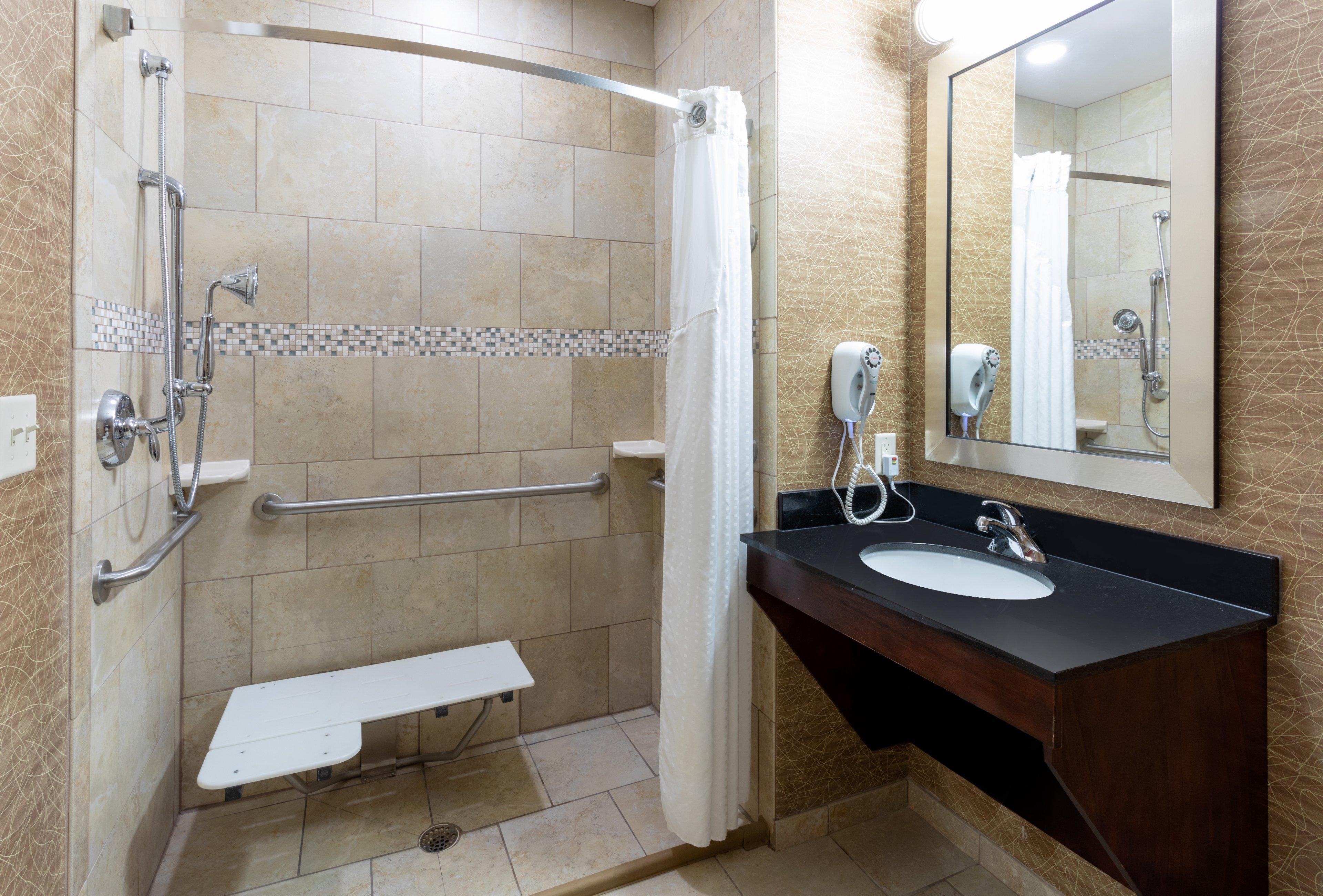 Holiday Inn Express And Suites Rochester West-Medical Center By Ihg Exteriör bild