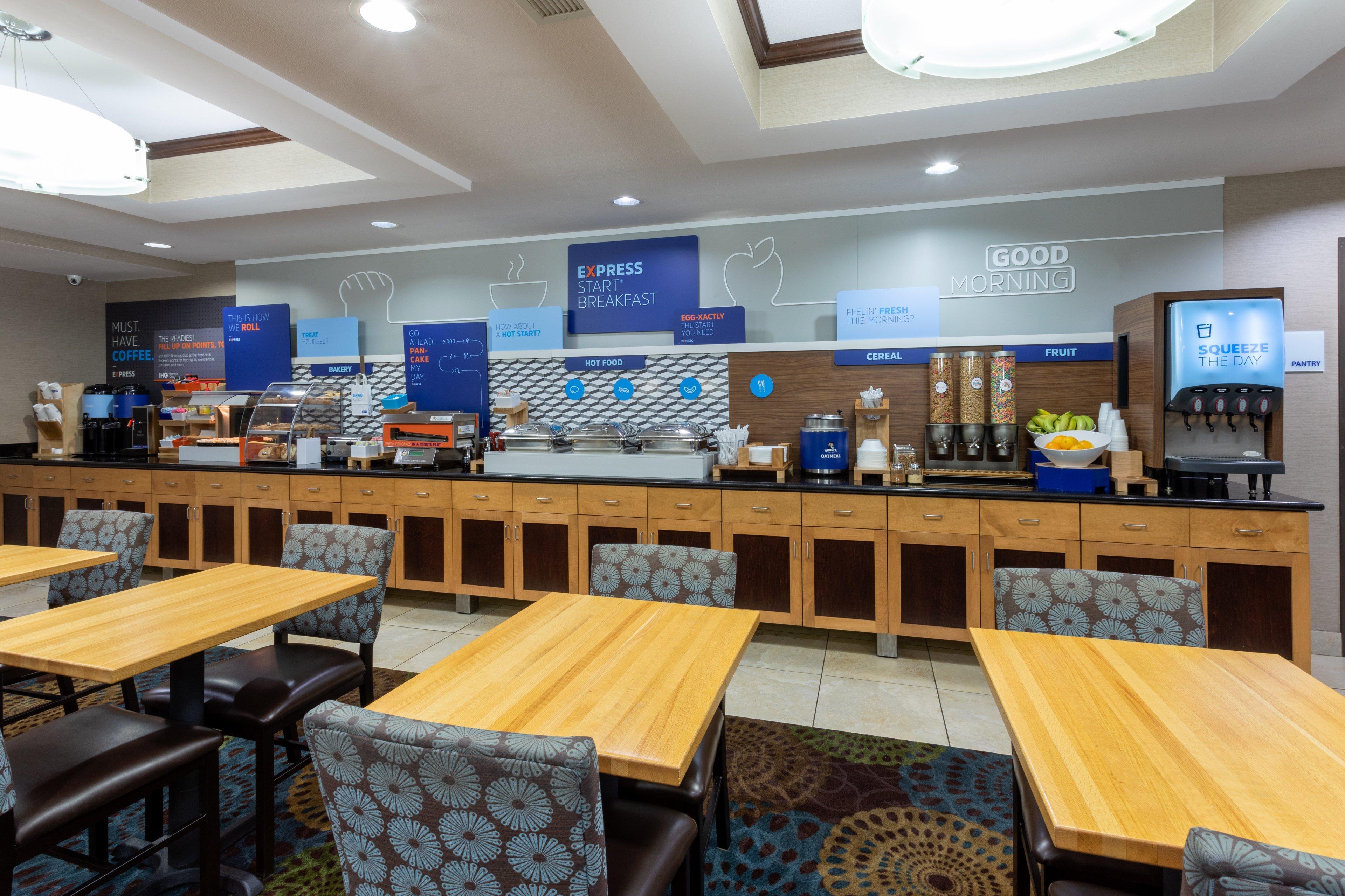 Holiday Inn Express And Suites Rochester West-Medical Center By Ihg Exteriör bild