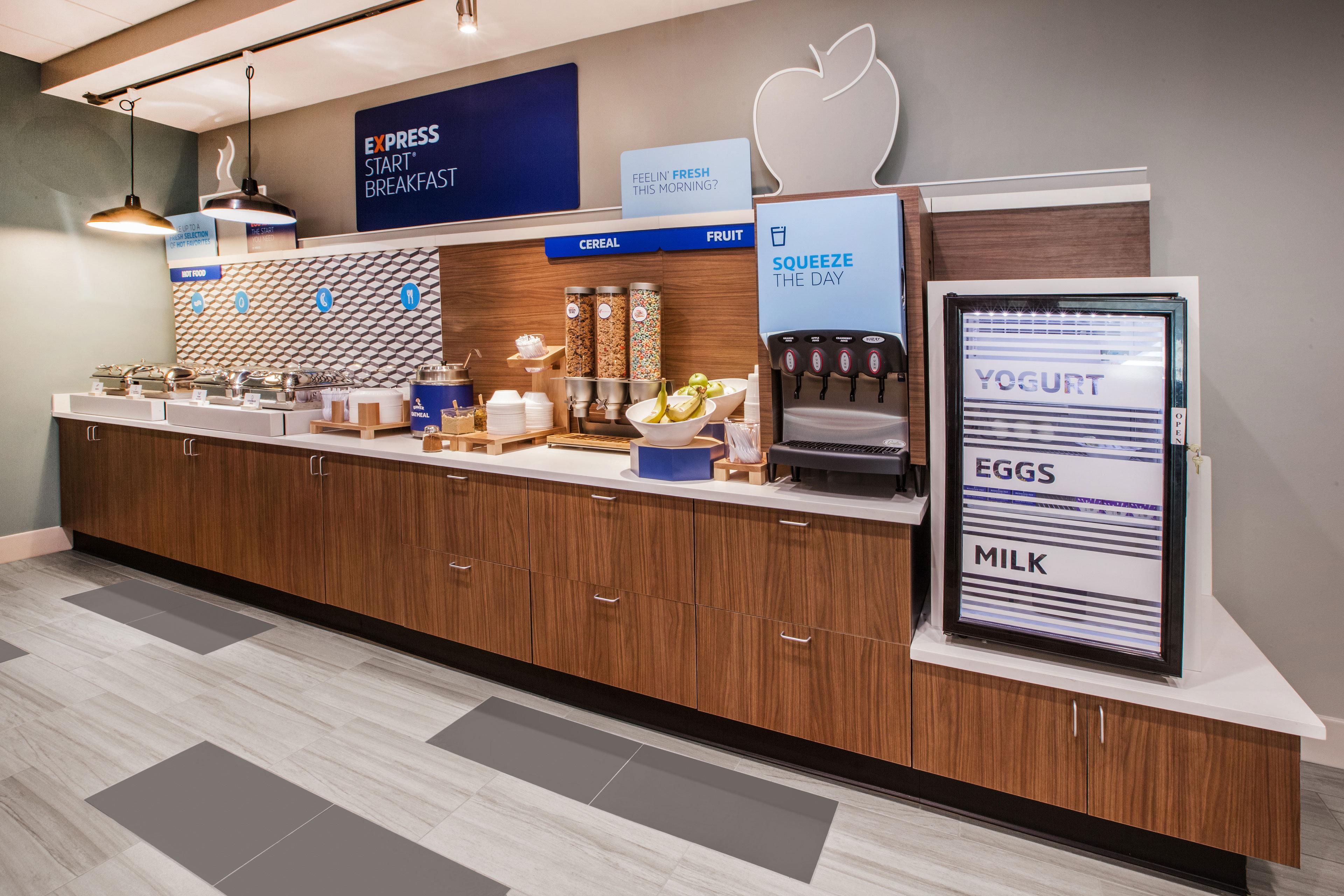 Holiday Inn Express And Suites Rochester West-Medical Center By Ihg Exteriör bild